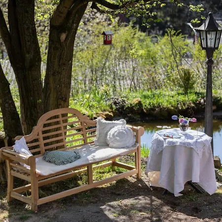 Attraktive In Franken Mit Garten *